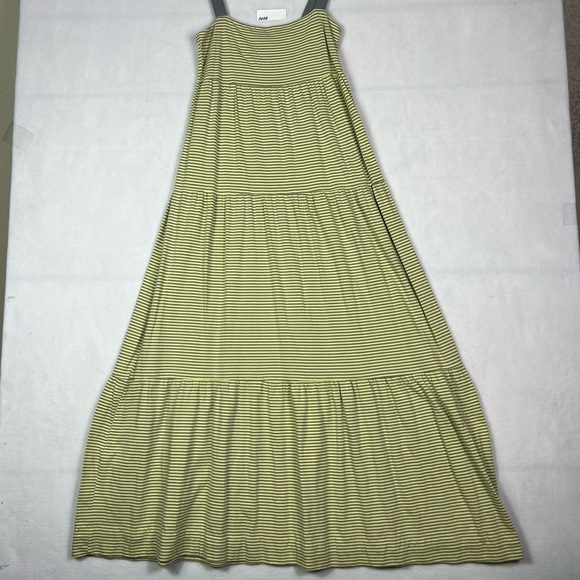 ⭐️ 3 for $15⭐️ Old Navy tiered Maxi Dress medium striped - Picture 1 of 10